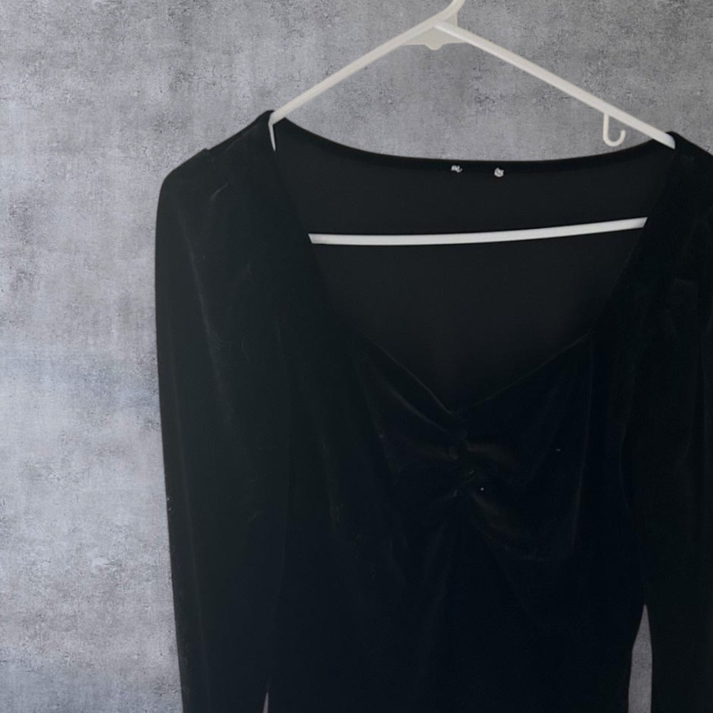 Velvet Longsleeve